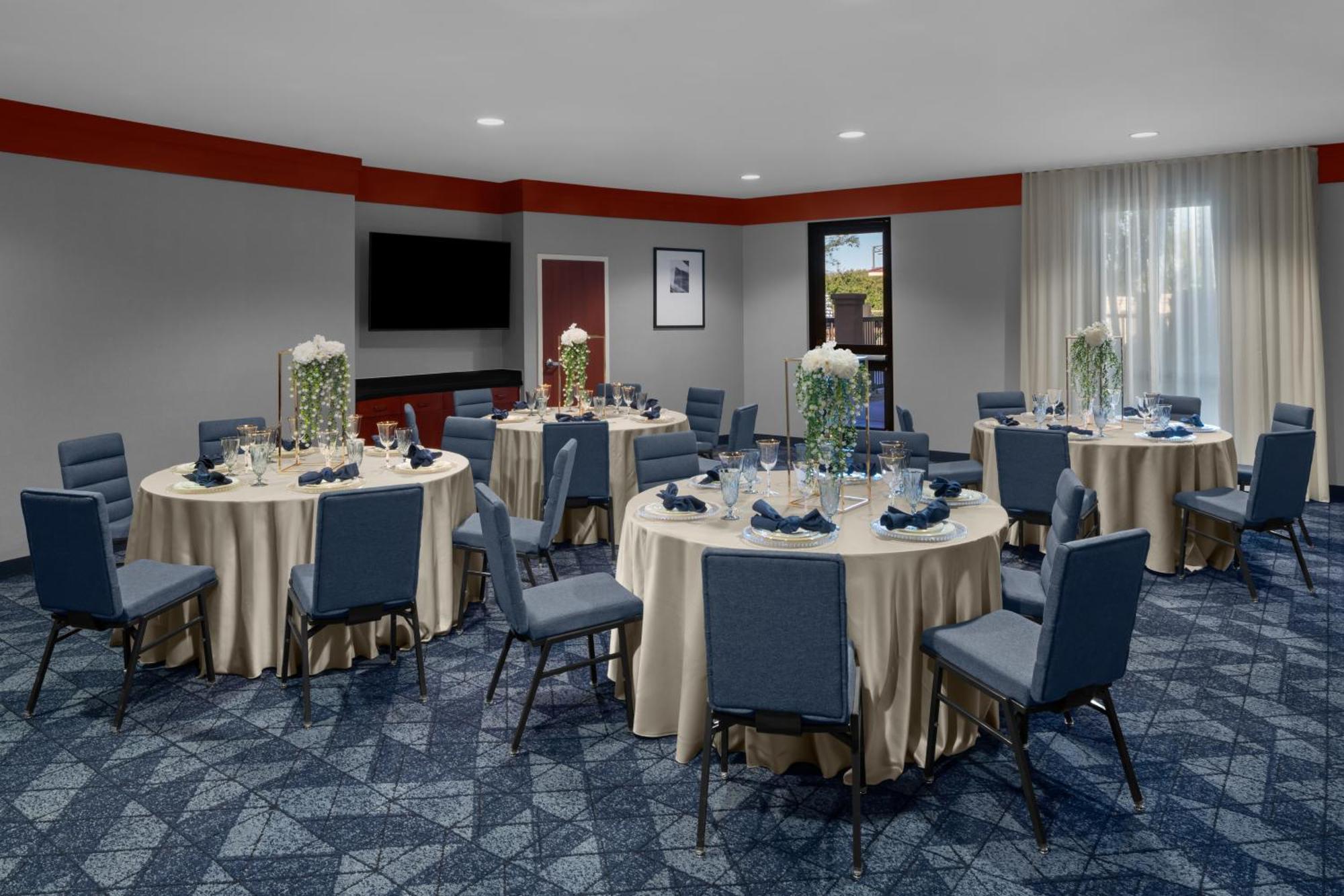 Hotel Courtyard By Marriott Santa Clarita Valencia Exterior foto
